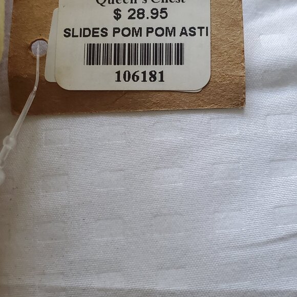 pom pom sandals - Picture 4 of 4